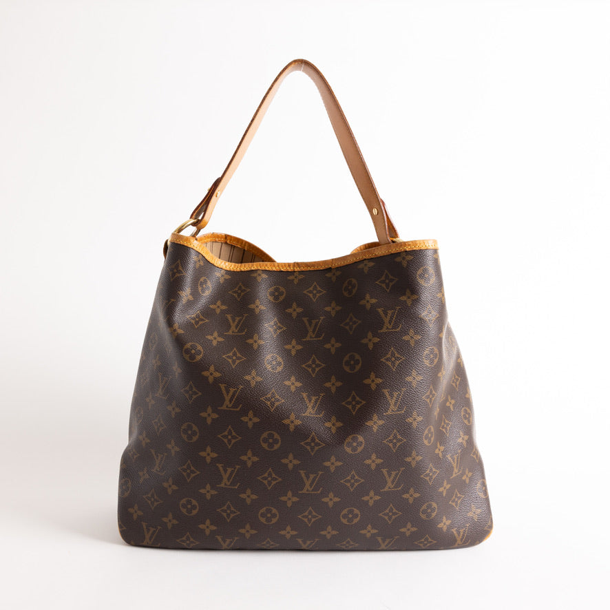 Louis Vuitton V MM Monogram Canvas Tote Shoulder Bag