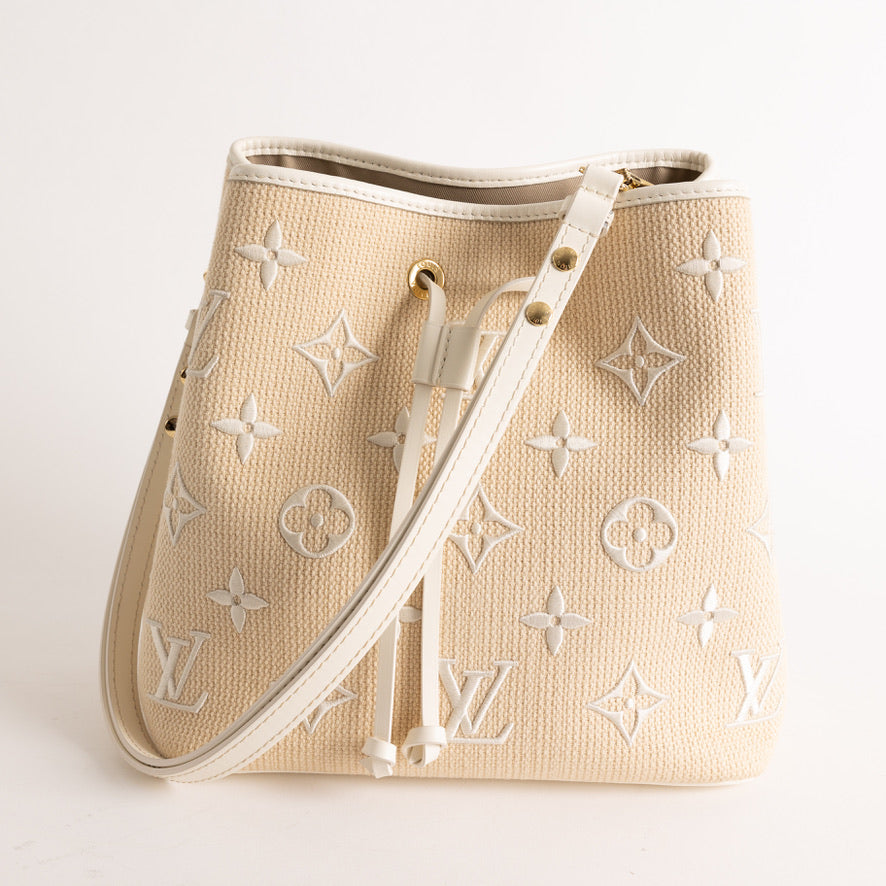 Louis Vuitton NeoNoe Handbag Monogram Raffia MM at 1stDibs