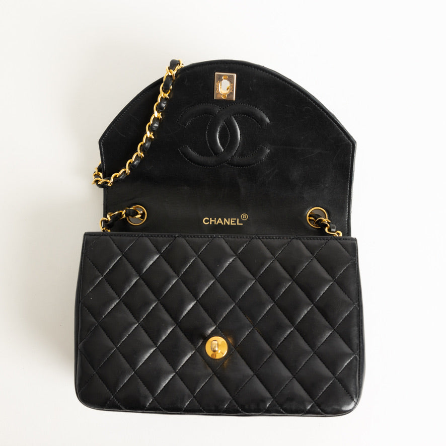 Chanel Vintage Rounded Flap Black Lambskin