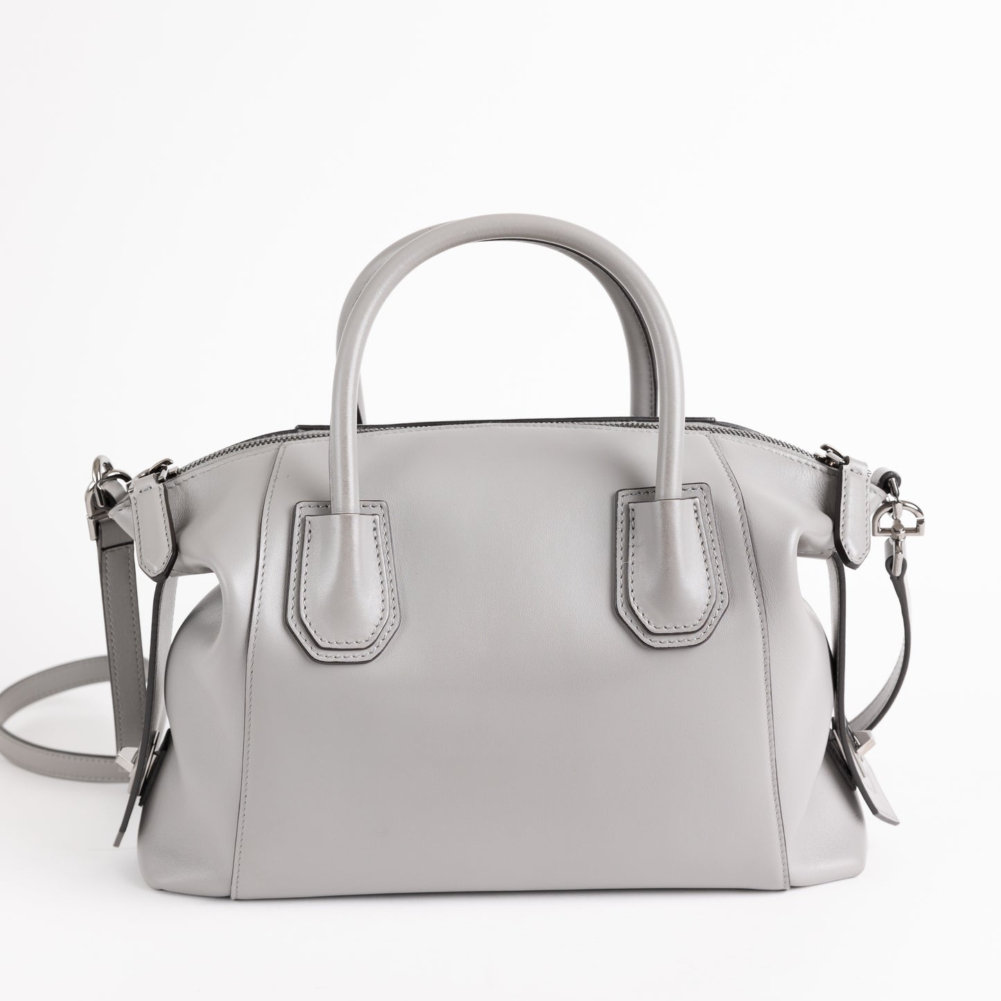 Givenchy Small Antigona Soft Bag in Smooth Leather